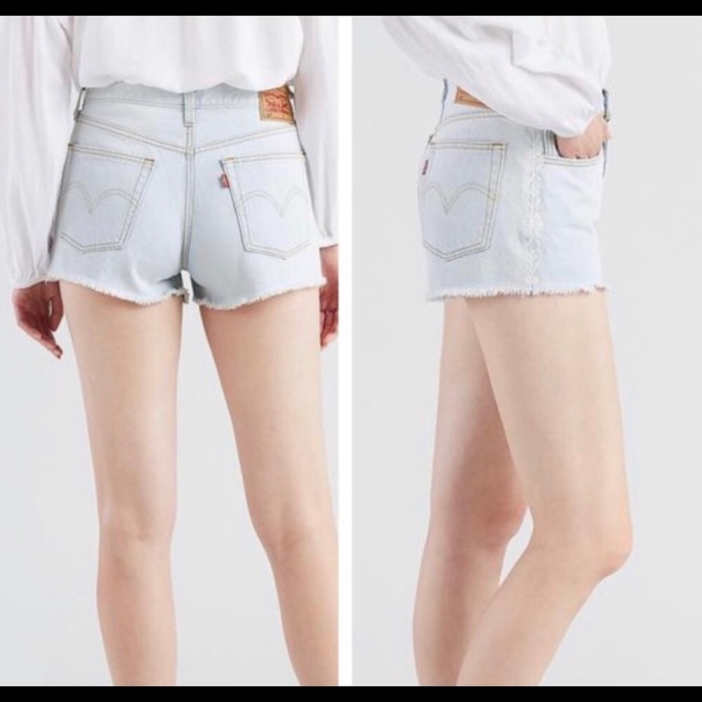 Levis 501 shorts size W28